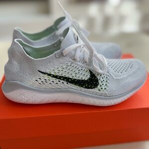 Nike Kids White and Green Sneakers